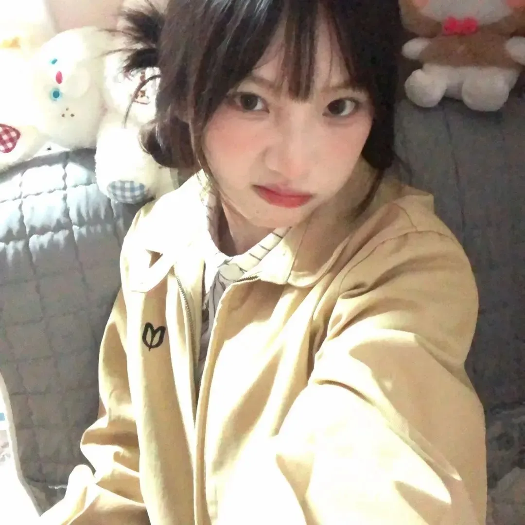 奇幻神剧《德鲁纳酒店》IU百变造型：为亡魂引路的神秘客栈，跨越千年的虐恋